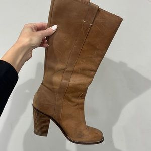 Lucky leather tan boots